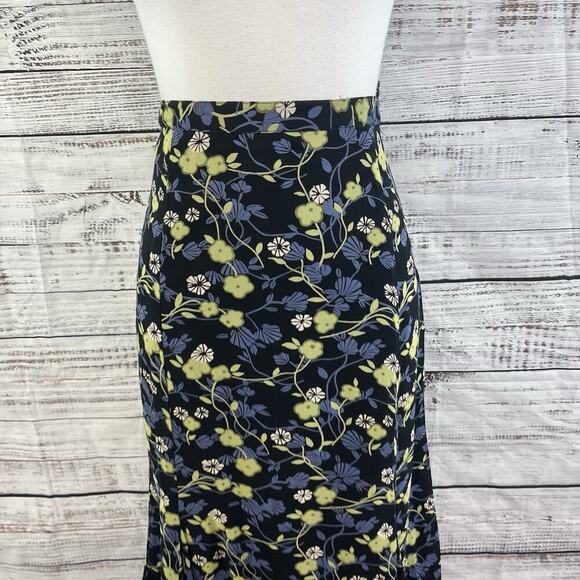 JM Collection Skirt size 10 Petite Black Purple Green Floral Midi A Line Modest - Picture 3 of 11